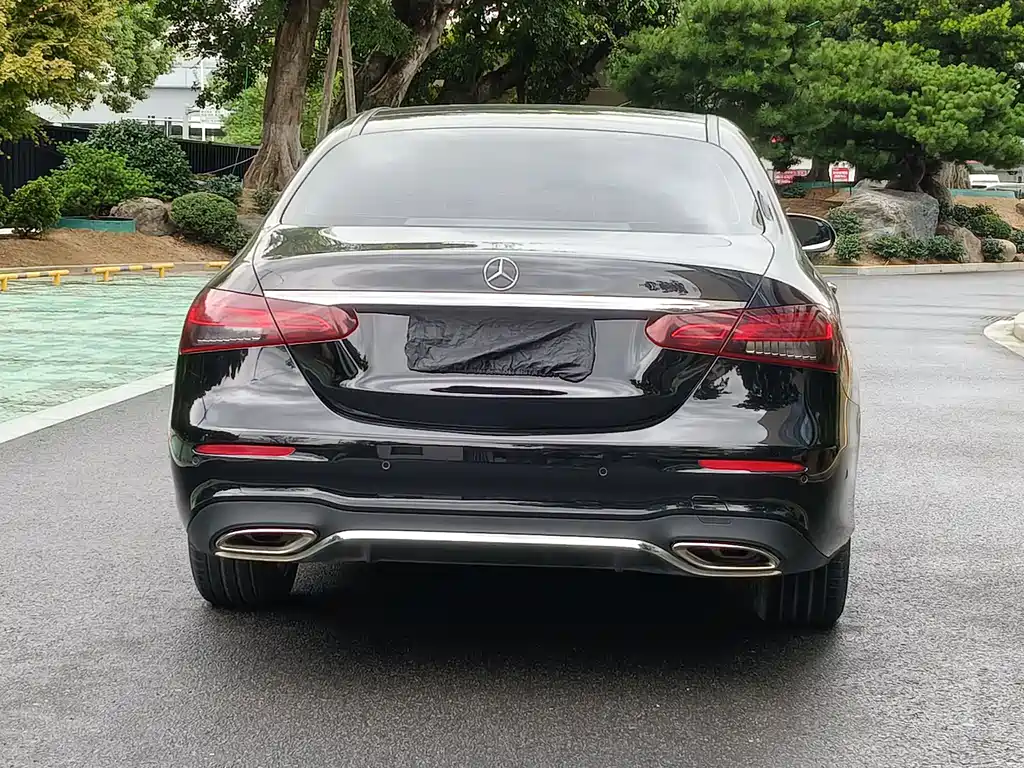 Mercedes-Benz E-Class — миниатюра 19