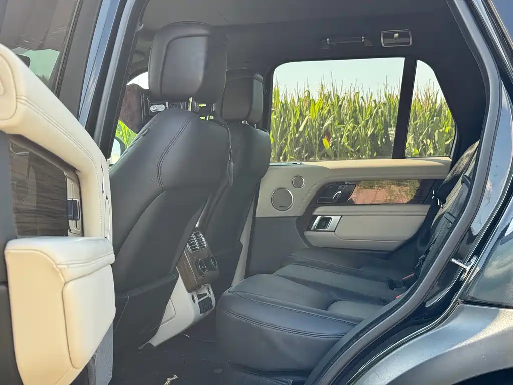 Land Rover Range Rover — миниатюра 20