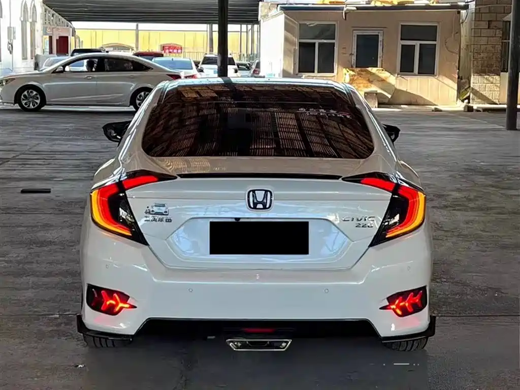 Honda Civic 2019 220TURBO CVT VI