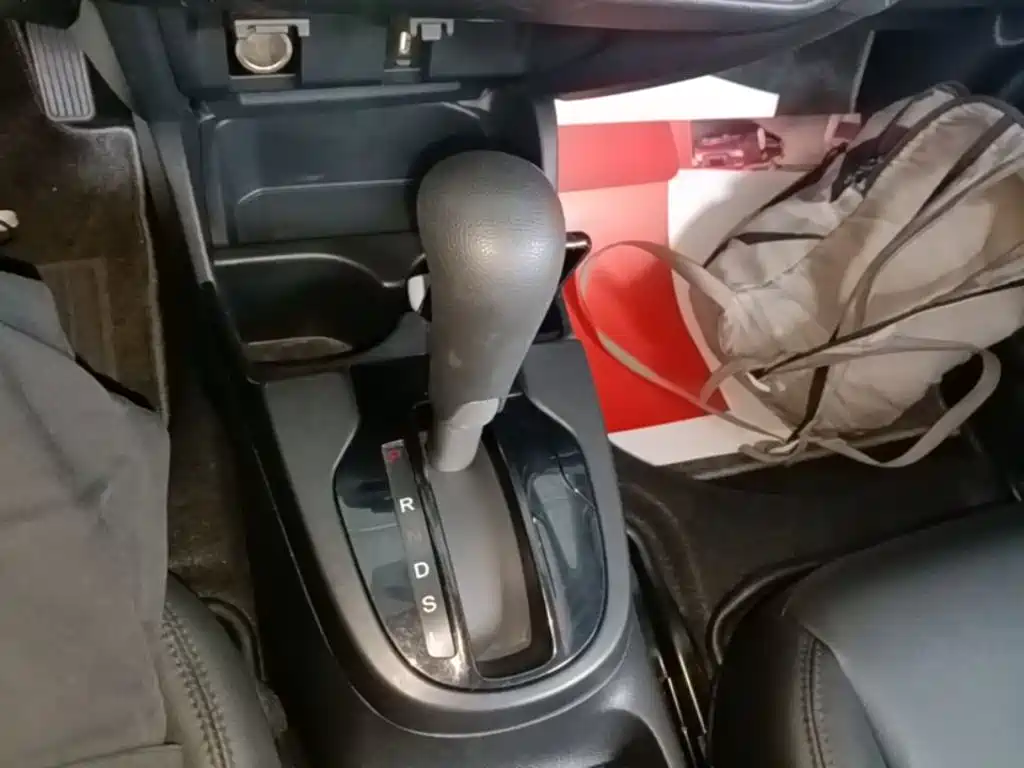 Honda Fit — миниатюра 14