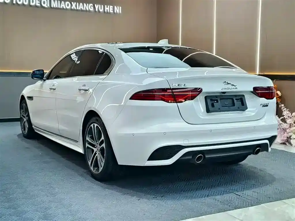 Jaguar XEL 2020 2.0T 200PS R-DYNAMIC Sport
