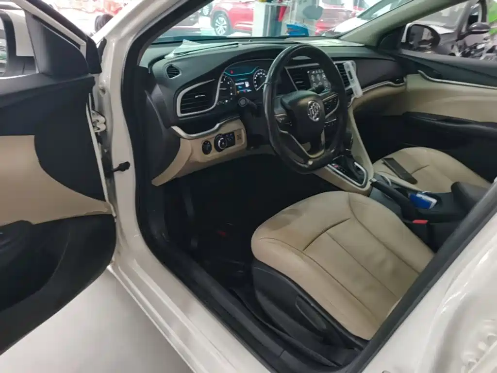 Buick Excelle — миниатюра 16
