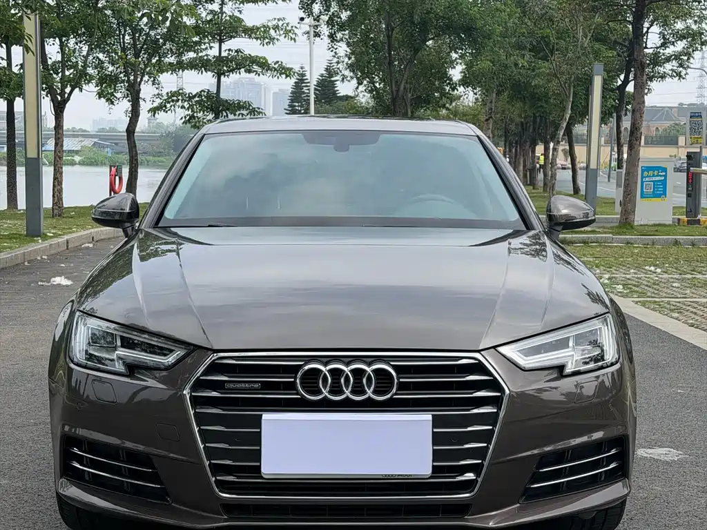 Audi A4L 2017 45 TFSI quattro