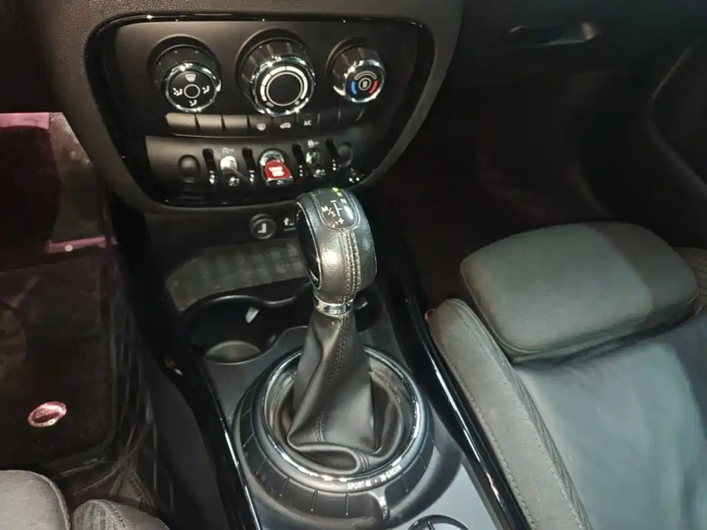MINI Mini Clubman — миниатюра 14