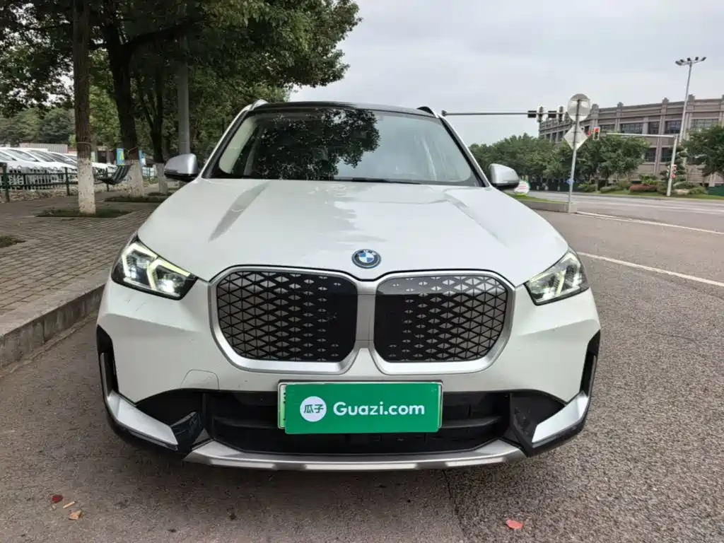 BMW iX1 — миниатюра 3