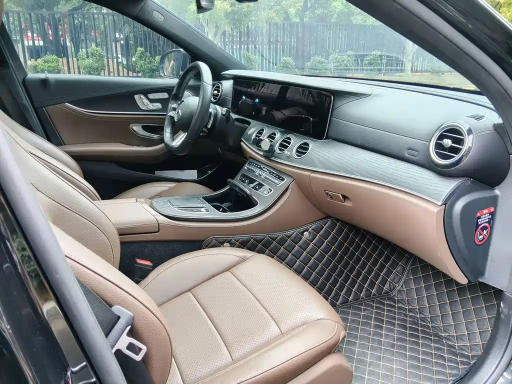 Mercedes-Benz E-Class — миниатюра 5