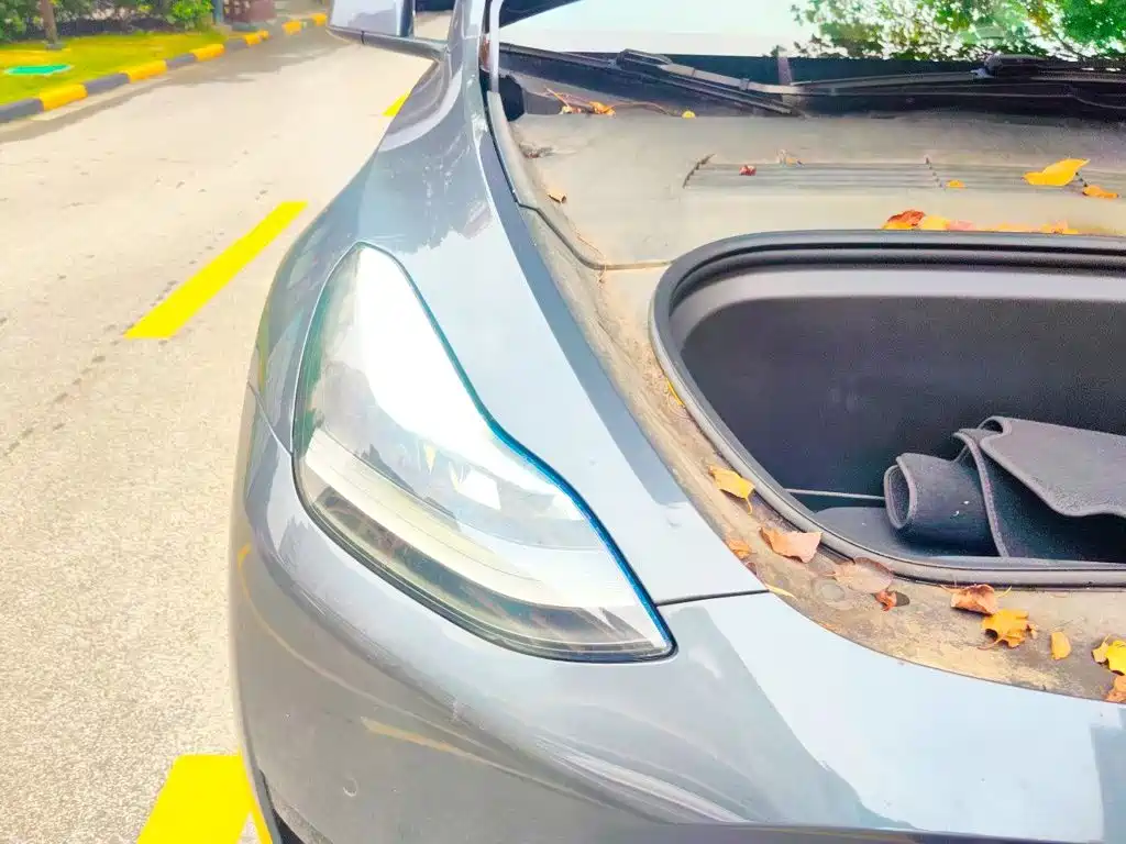 Tesla Model Y — миниатюра 21