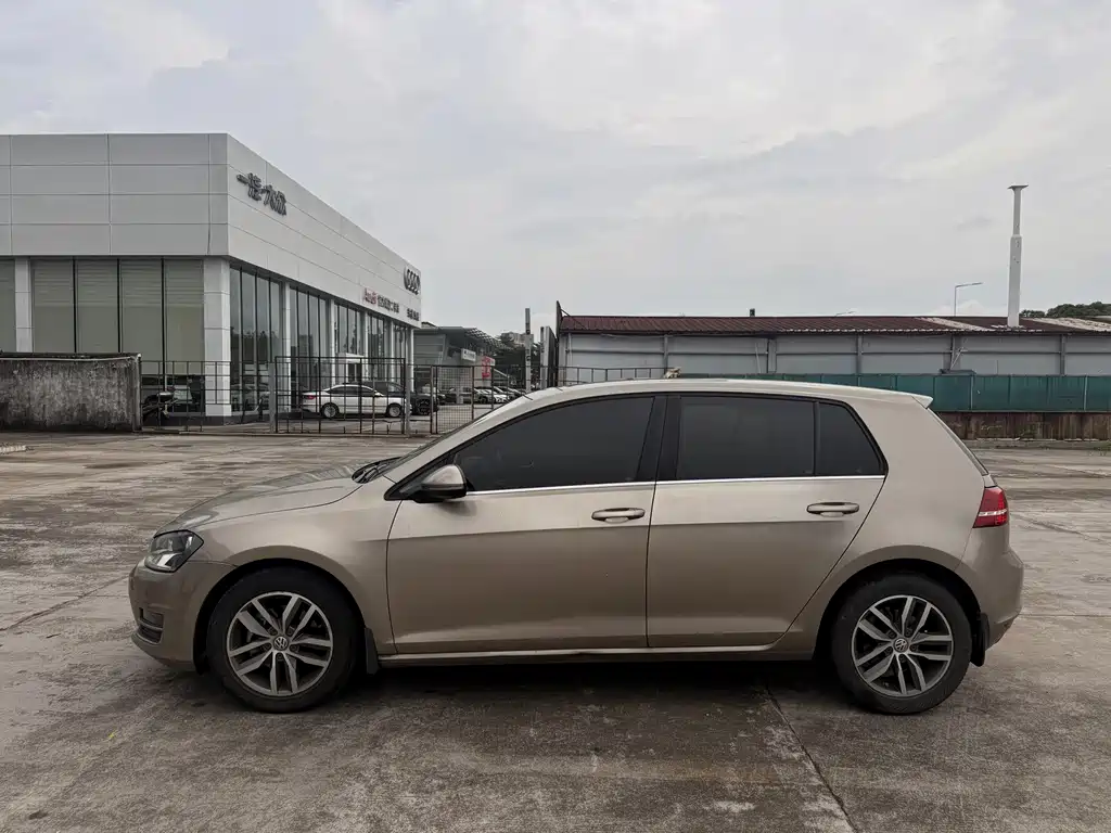 Volkswagen Golf — миниатюра 4