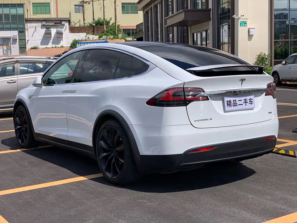 Tesla Model X 2016 Model X 90D