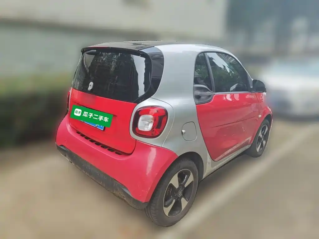 smart Smart Fortwo — миниатюра 4