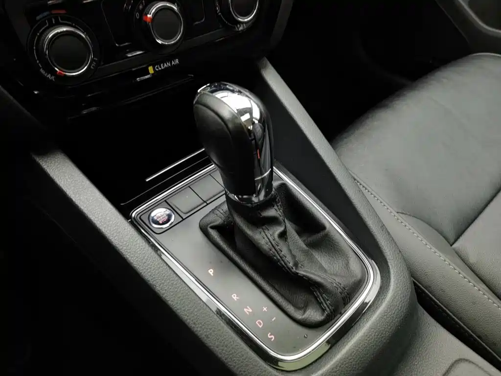 Volkswagen Sagitar — миниатюра 13