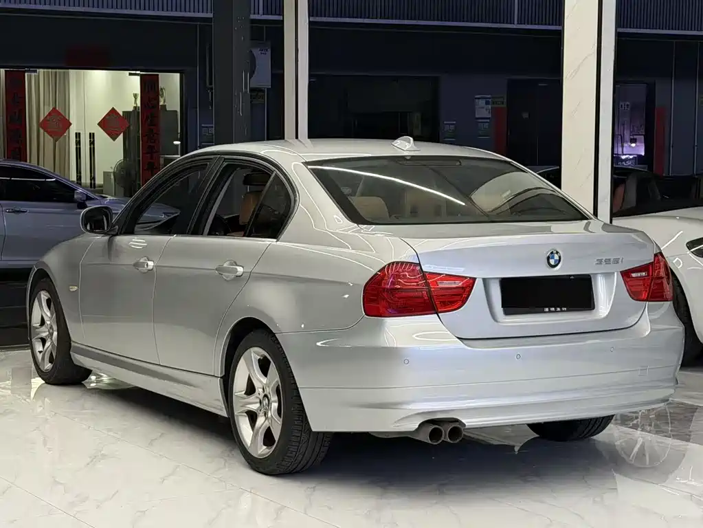 BMW 3 Series 3 2011 325i Luxury
