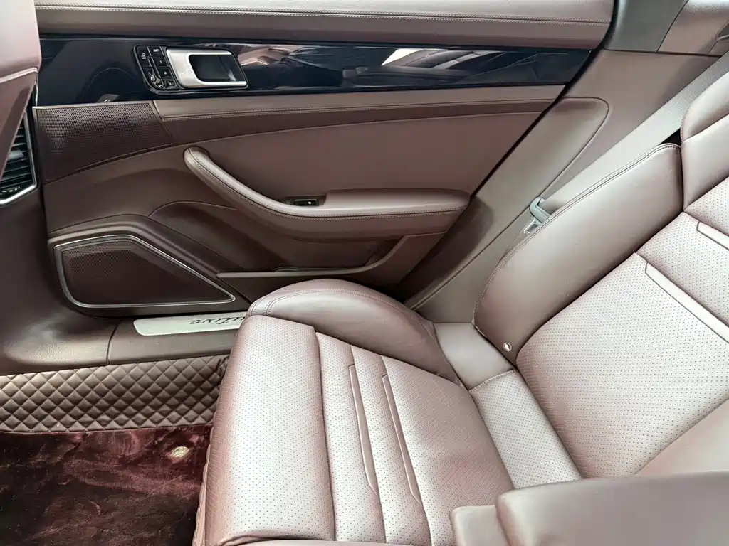 Porsche Panamera — миниатюра 14