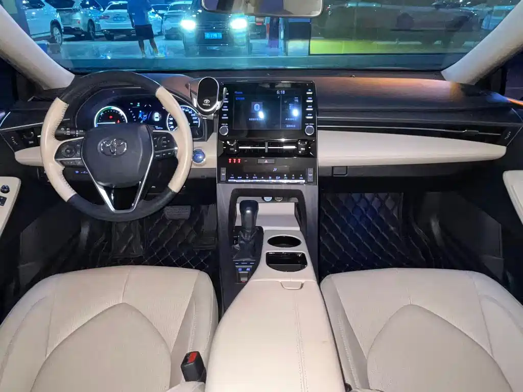 Toyota Avalon — миниатюра 9