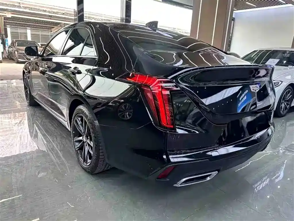 Cadillac CT4 2020 28T Fashion