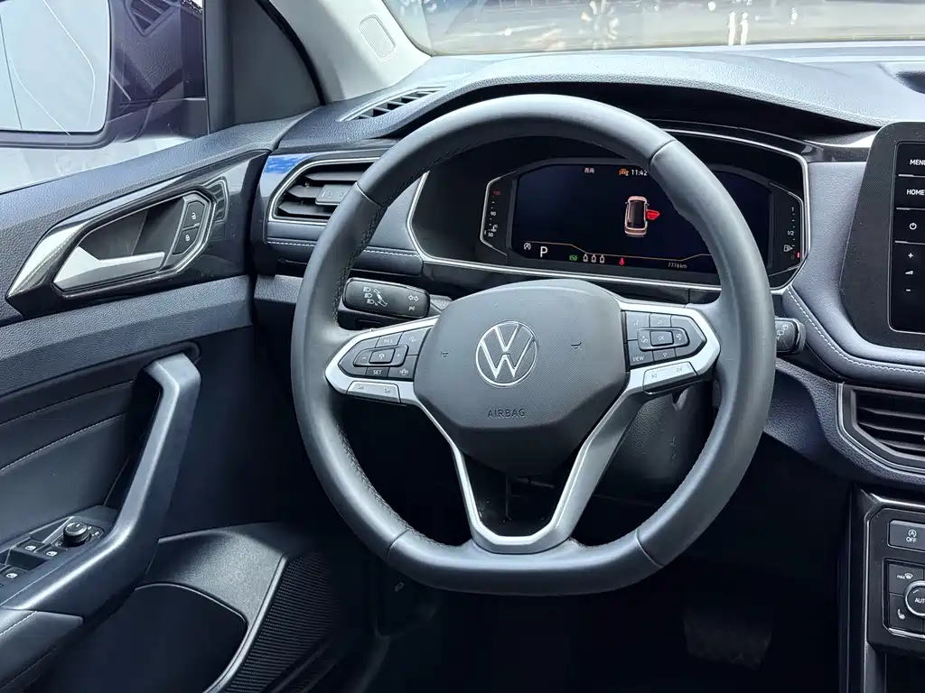Volkswagen Tharu — миниатюра 7