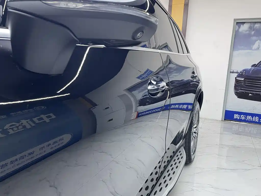 Mercedes-Benz GLC 2023 GLC 300 L 4MATIC 7 мест