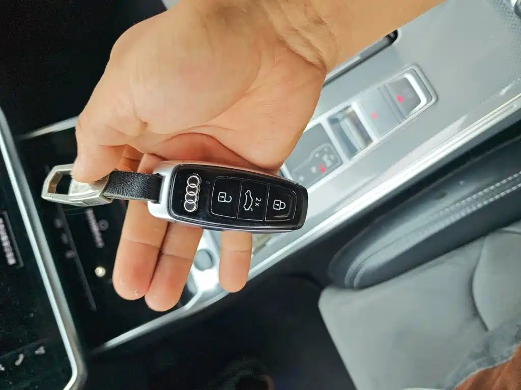 Audi A6L — миниатюра 9