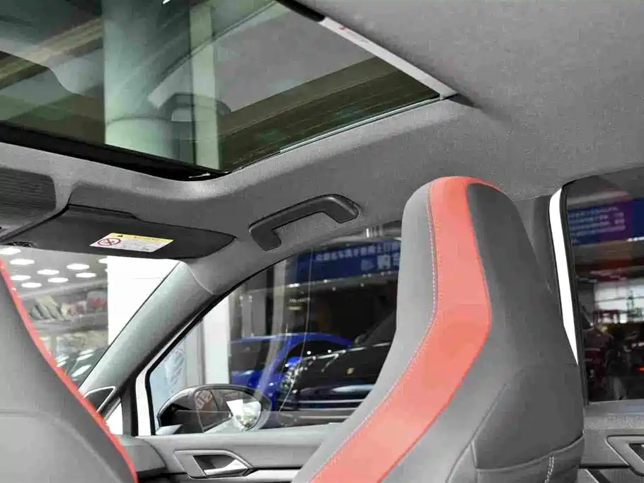 Volkswagen Golf GTI — миниатюра 13