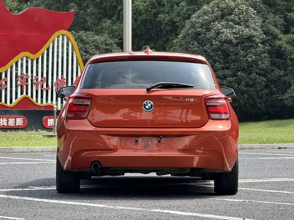 BMW 1 Series (Import) — миниатюра 6