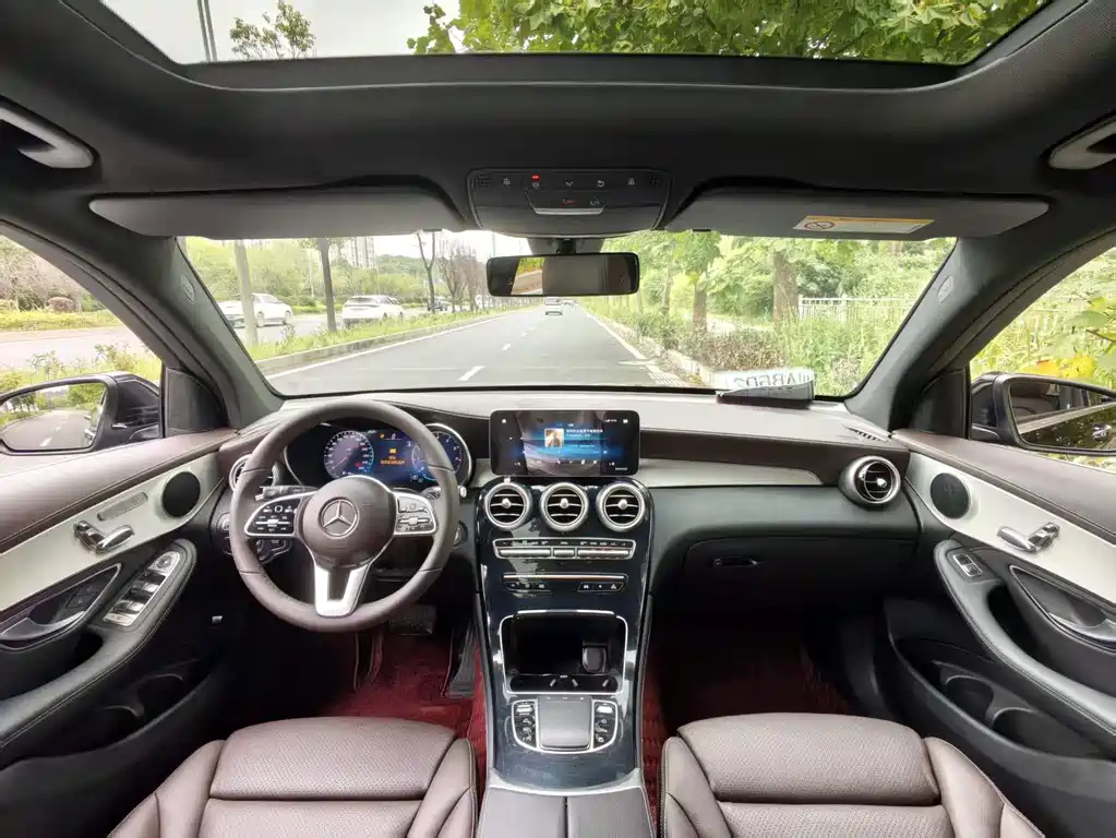 Mercedes-Benz GLC — миниатюра 9