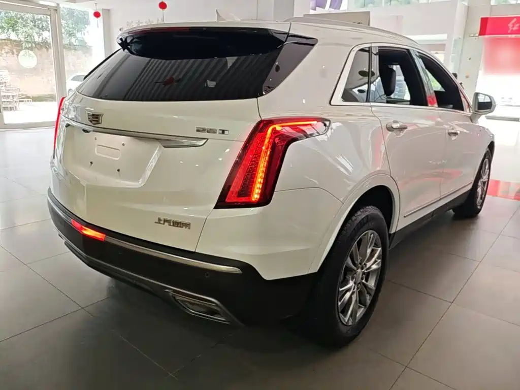 Cadillac XT5 — миниатюра 7