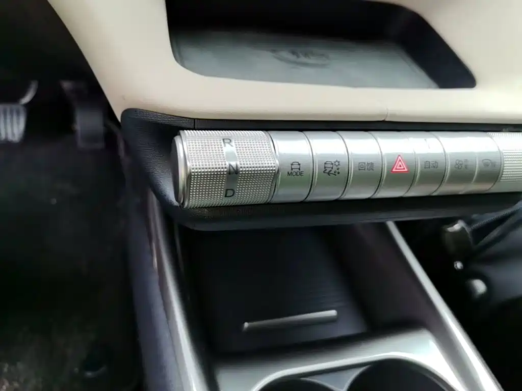 BYD Dolphin — миниатюра 14