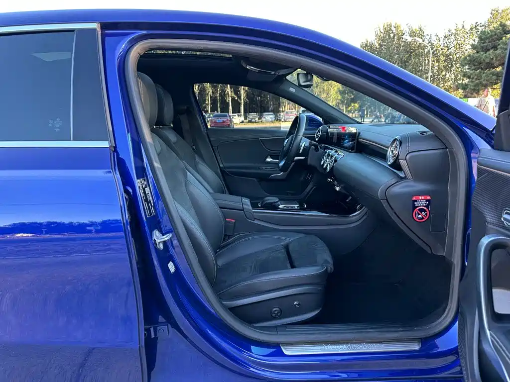 Mercedes-Benz A-Class — миниатюра 14