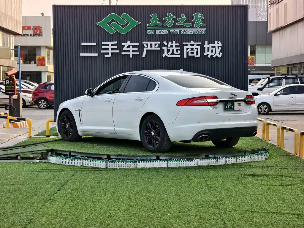 Jaguar XF — миниатюра 20