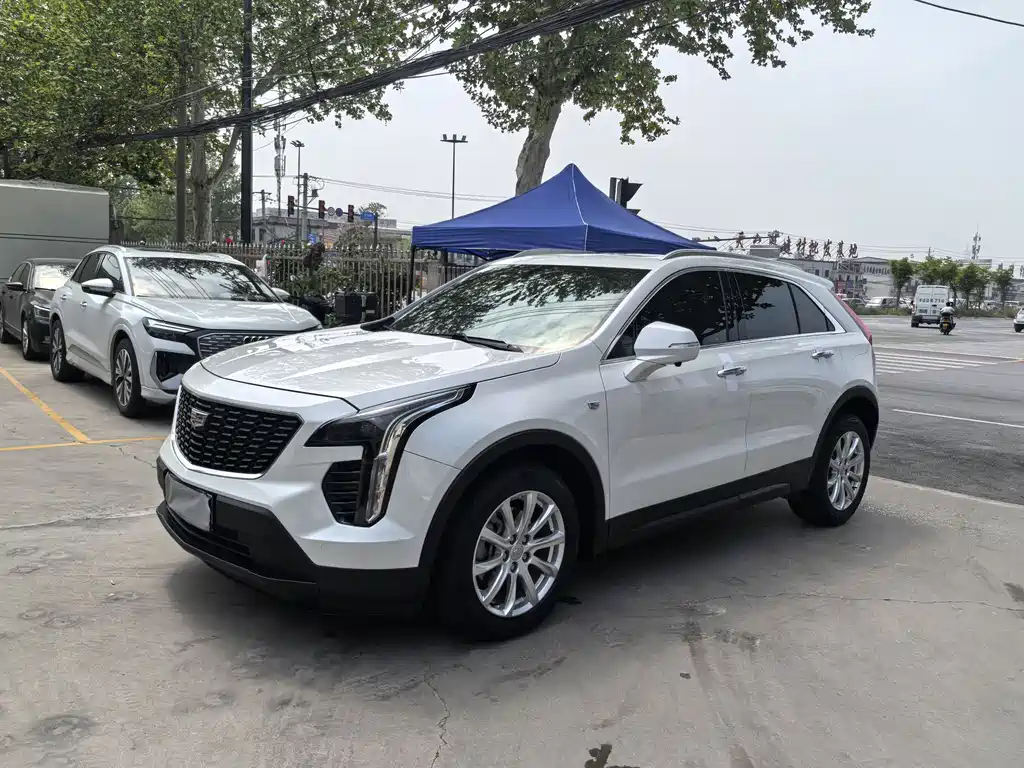 Cadillac XT4