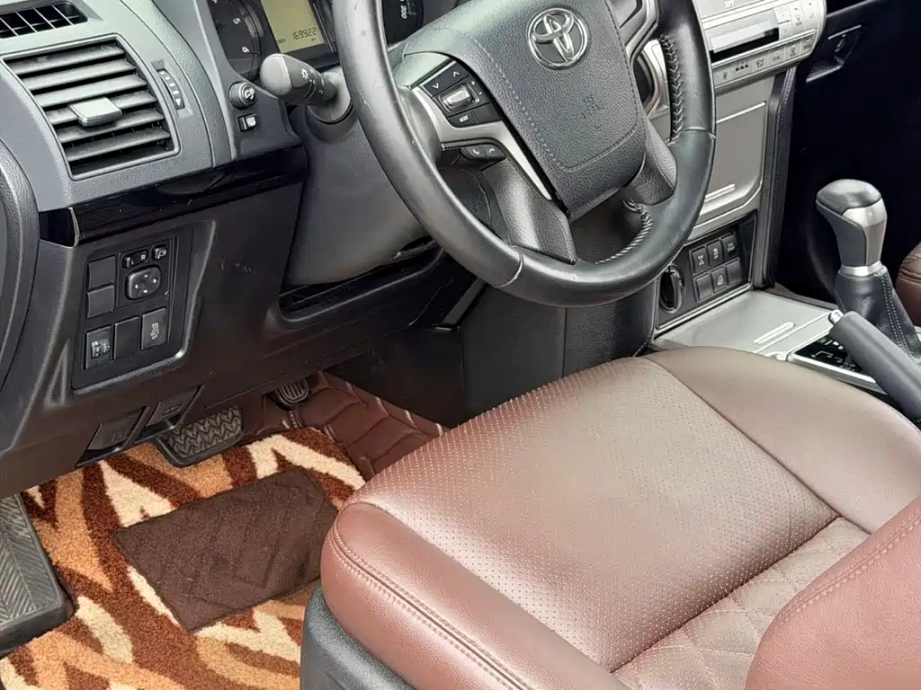 Toyota Land Cruiser Prado 2020 3.0L