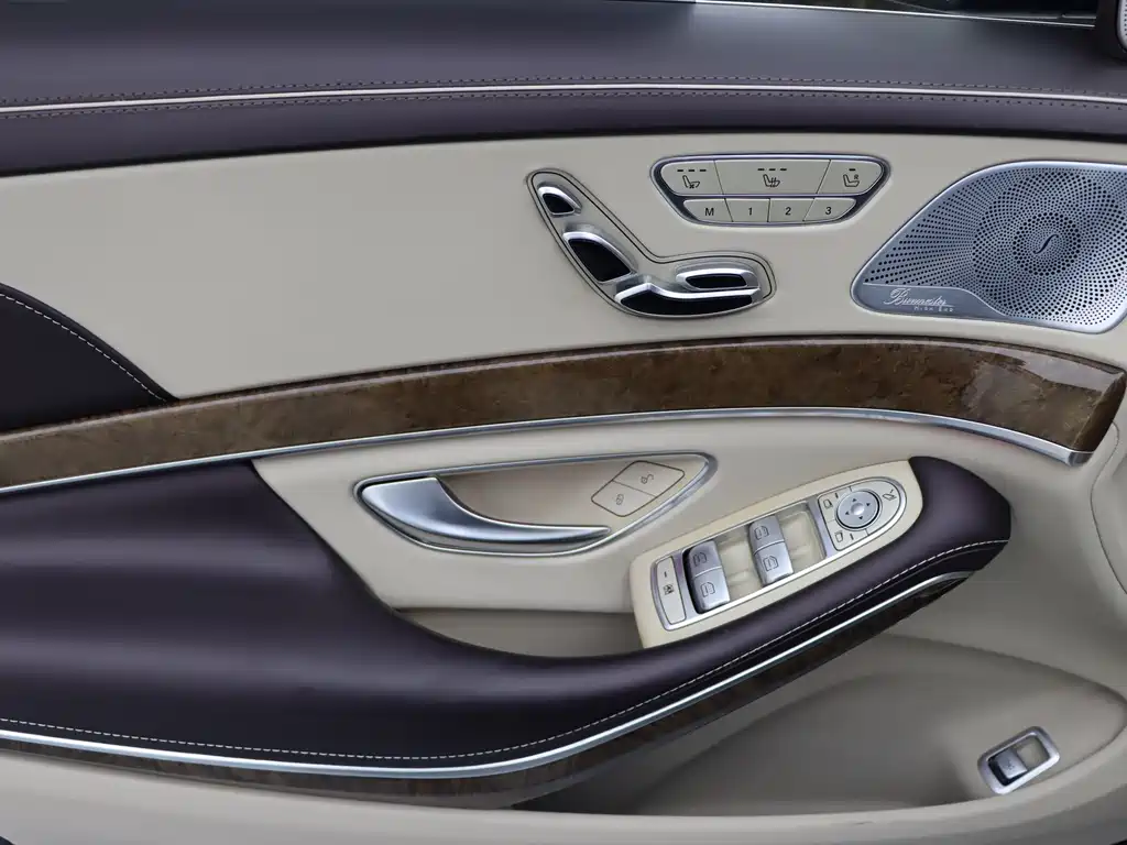 Mercedes-Benz S-Class — миниатюра 7