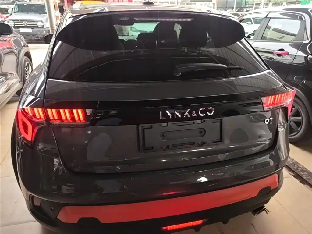 Lynk & Co 02 2018 1.5T DCT Pro V