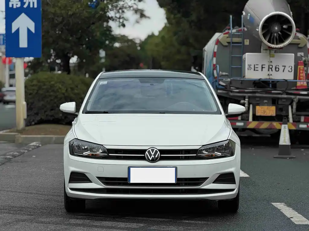 Volkswagen Polo — миниатюра 2