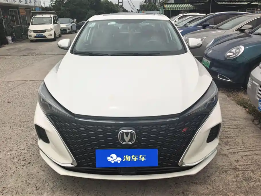 Changan Eado 2020 PLUS NE 1.4T GDI DCT Luxury