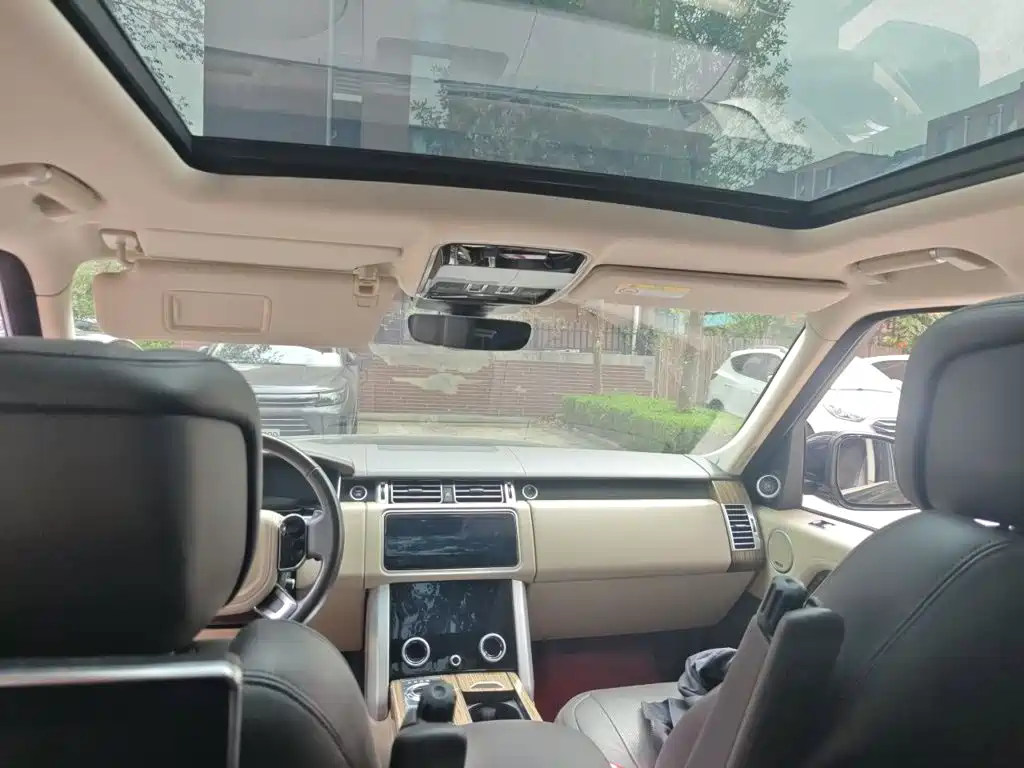 Land Rover Range Rover — миниатюра 9