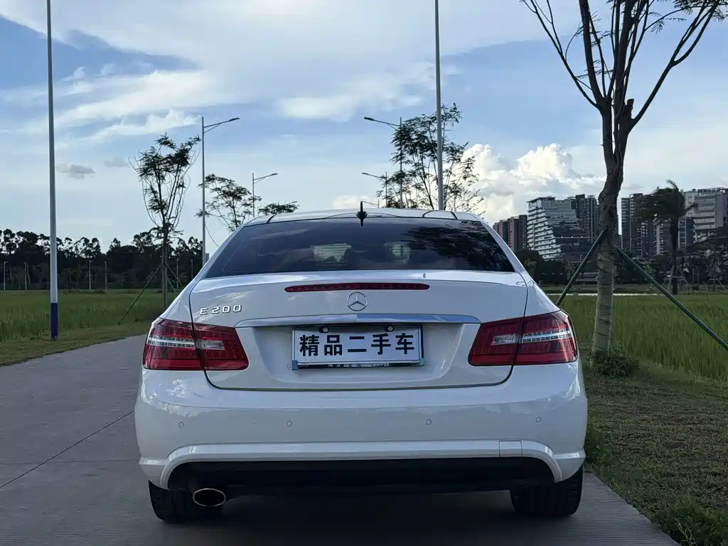 Mercedes-Benz E-Class E 2012 E 200 CGI Coupe