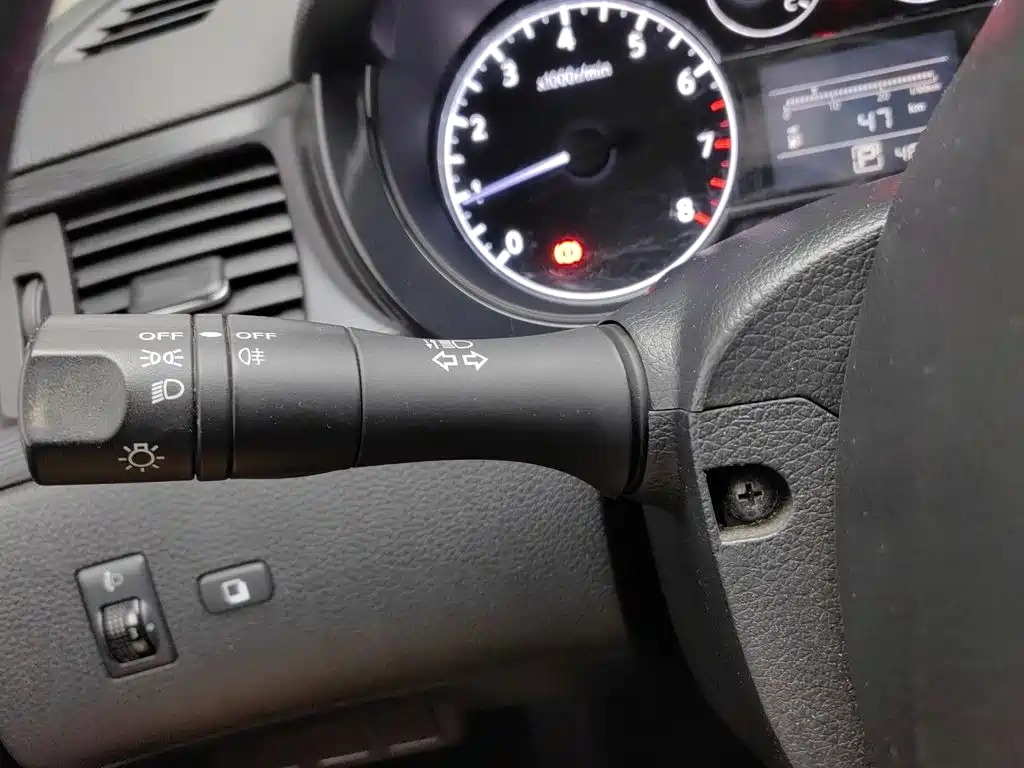 Nissan Tiida — миниатюра 21