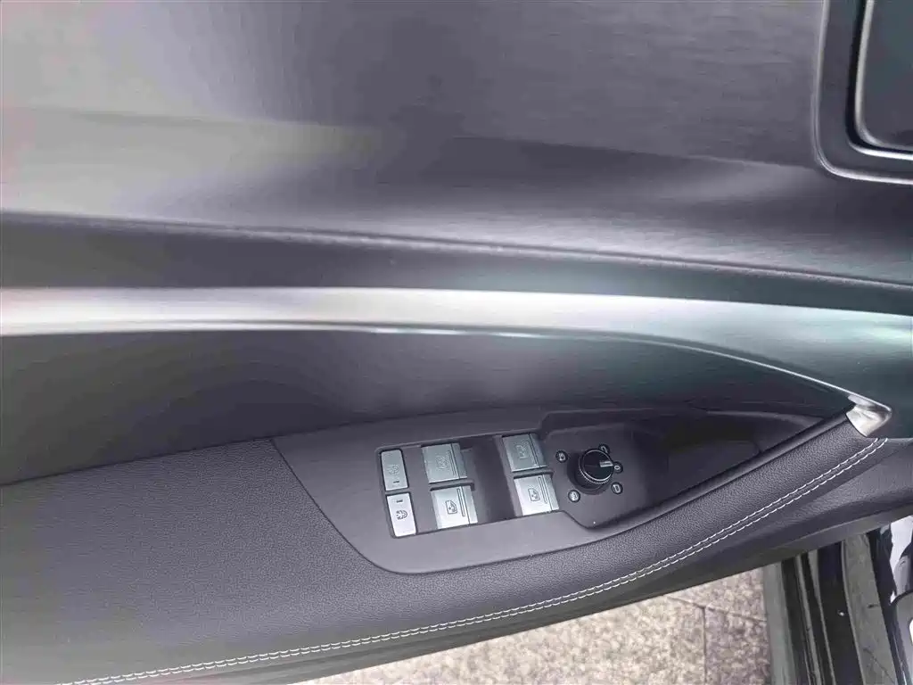 Audi A7L — миниатюра 16