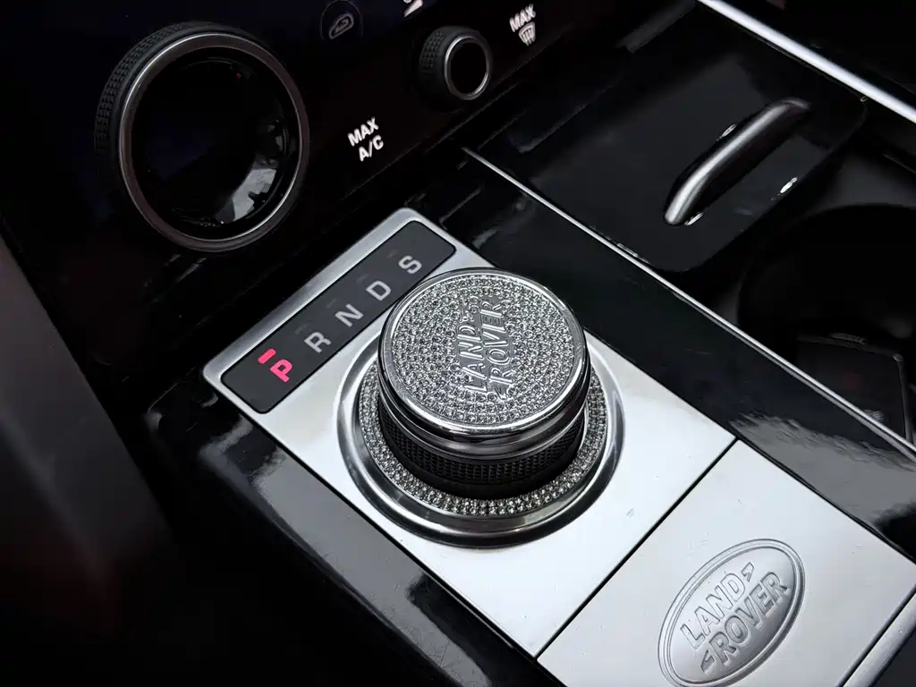 Land Rover Range Rover — миниатюра 31