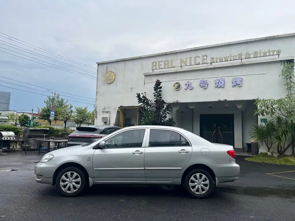 Toyota Corolla — миниатюра 8