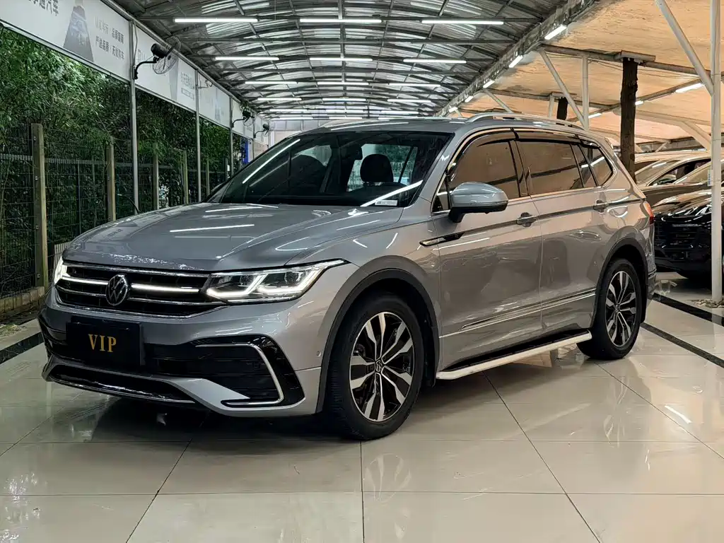 Volkswagen Tiguan L L 2022 330TSI AT R-Line Flagship