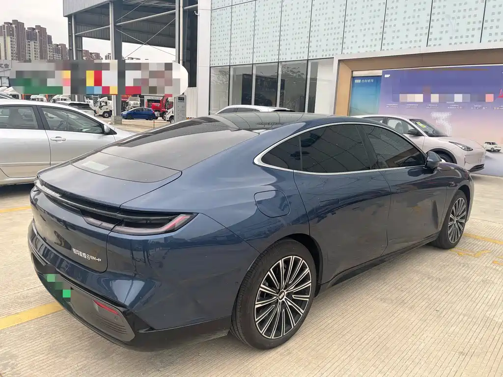 GEELY GALAXY GALAXY SPARKLE 8