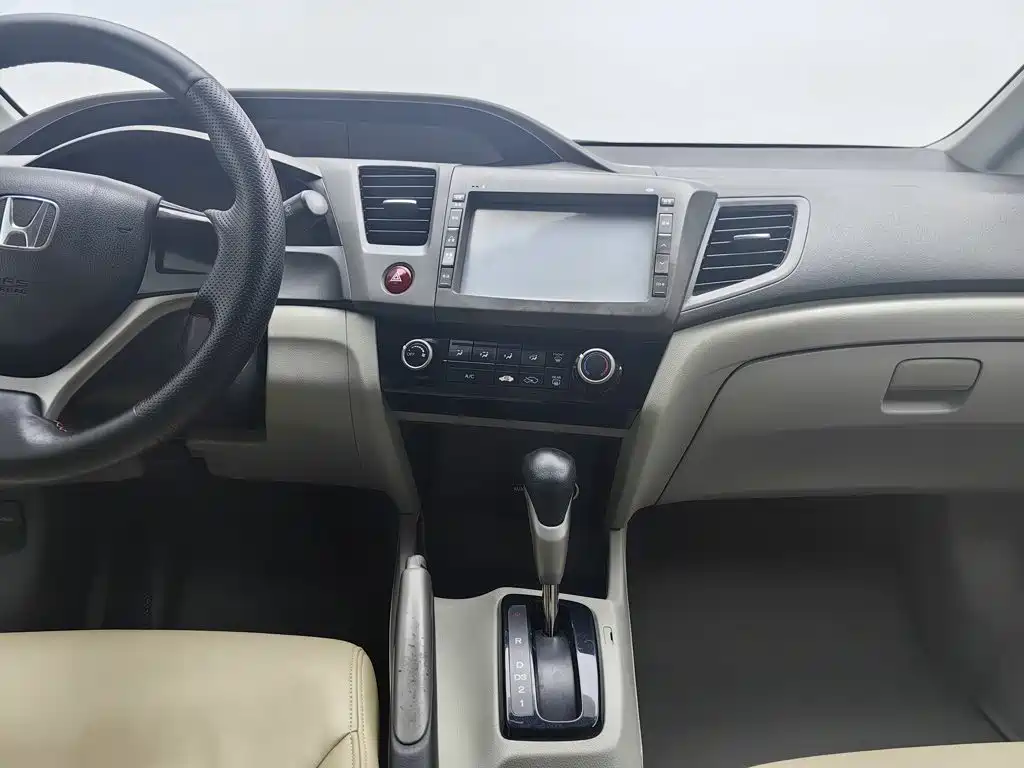 Honda Civic — миниатюра 12