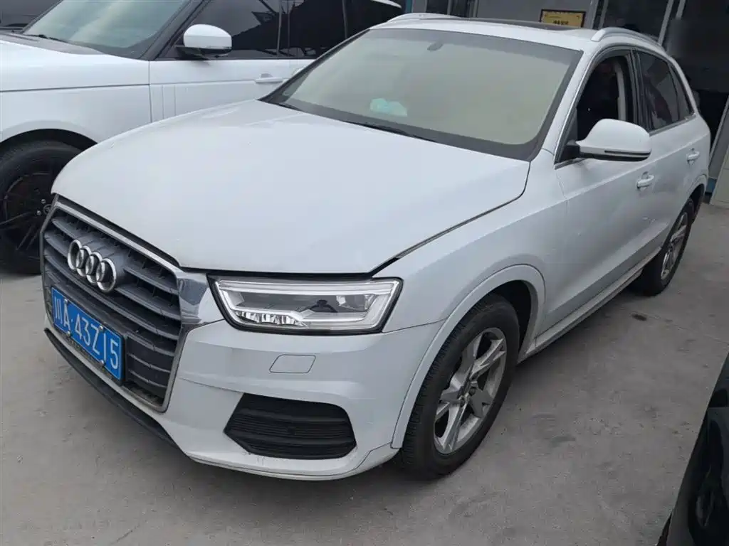 Купить Audi Q3