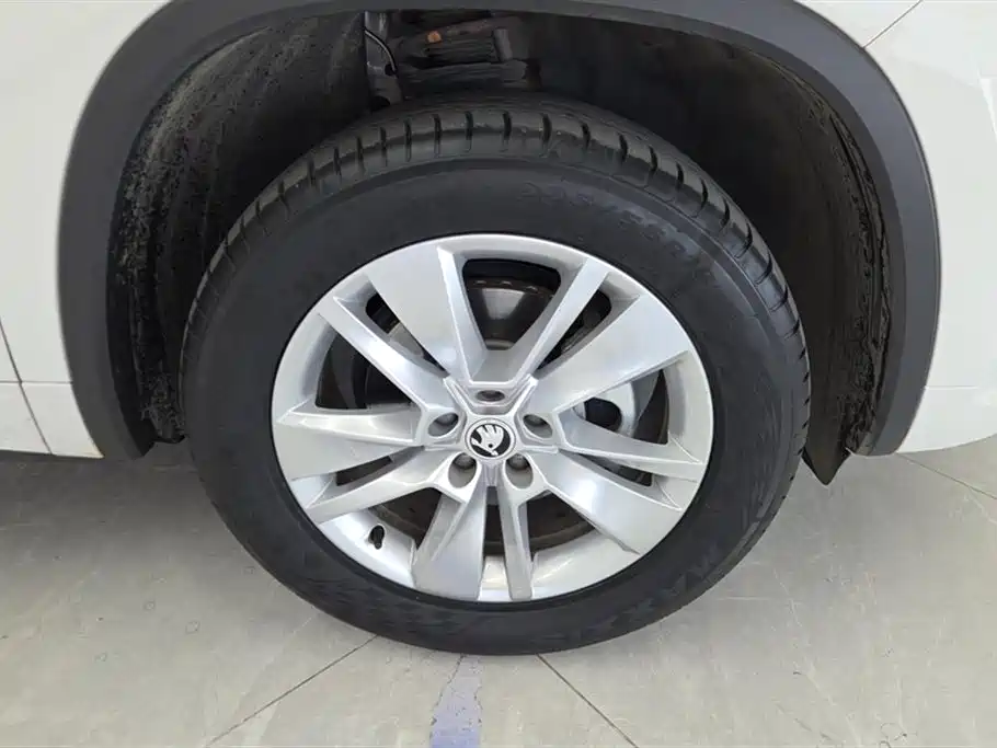 Skoda Kodiaq 2024 TSI330 5 мест