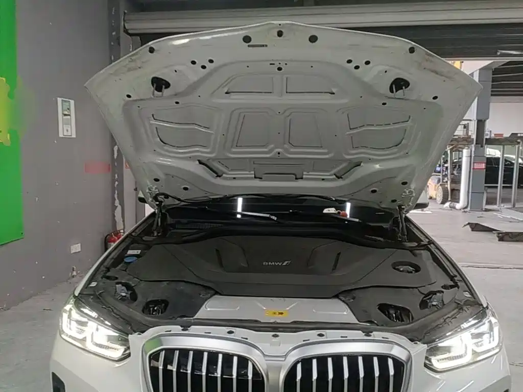 BMW iX3 — миниатюра 20
