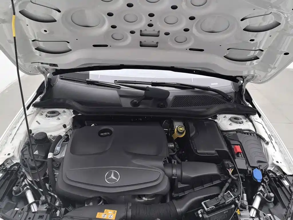 Mercedes-Benz GLA — миниатюра 6