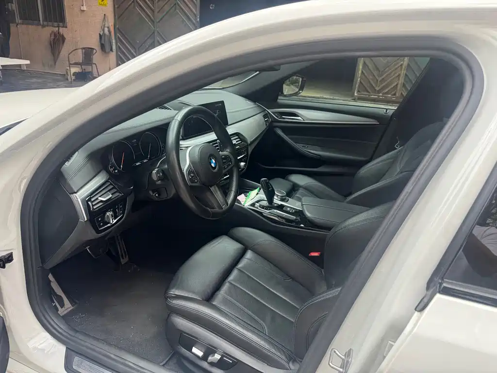 BMW 5 Series 5 2018 525i M Sport