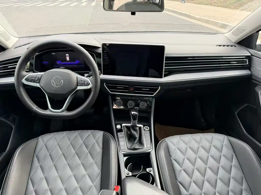 Volkswagen Sagitar — миниатюра 6